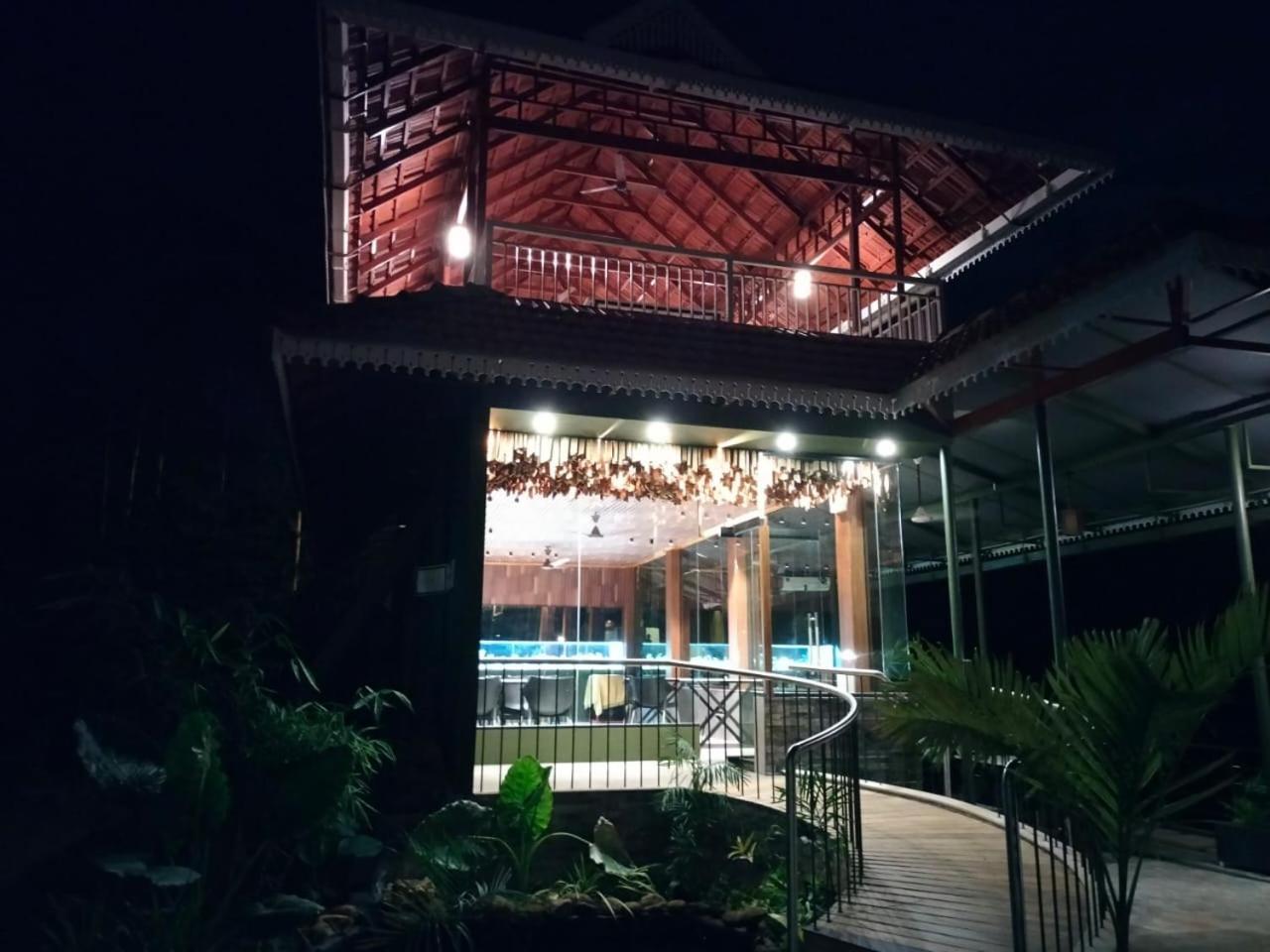 Willow Heights Athirappilly Luaran gambar