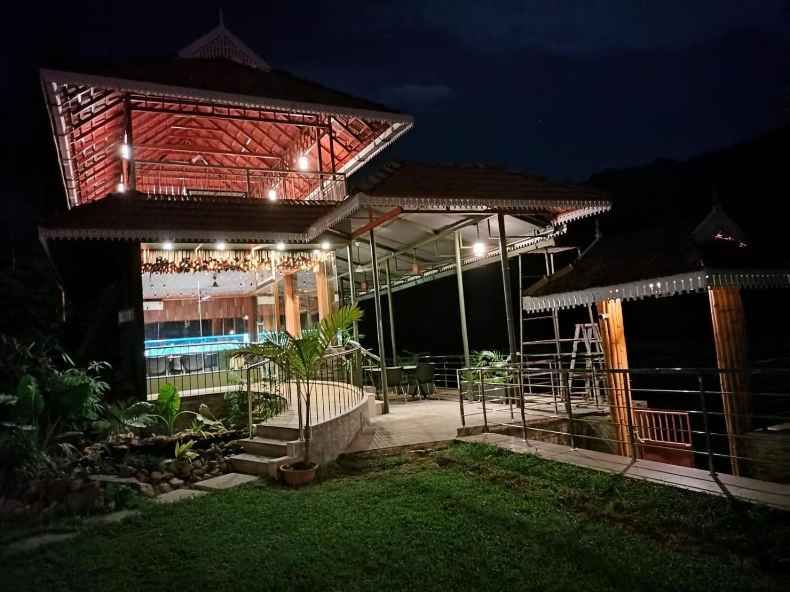Willow Heights Athirappilly Luaran gambar