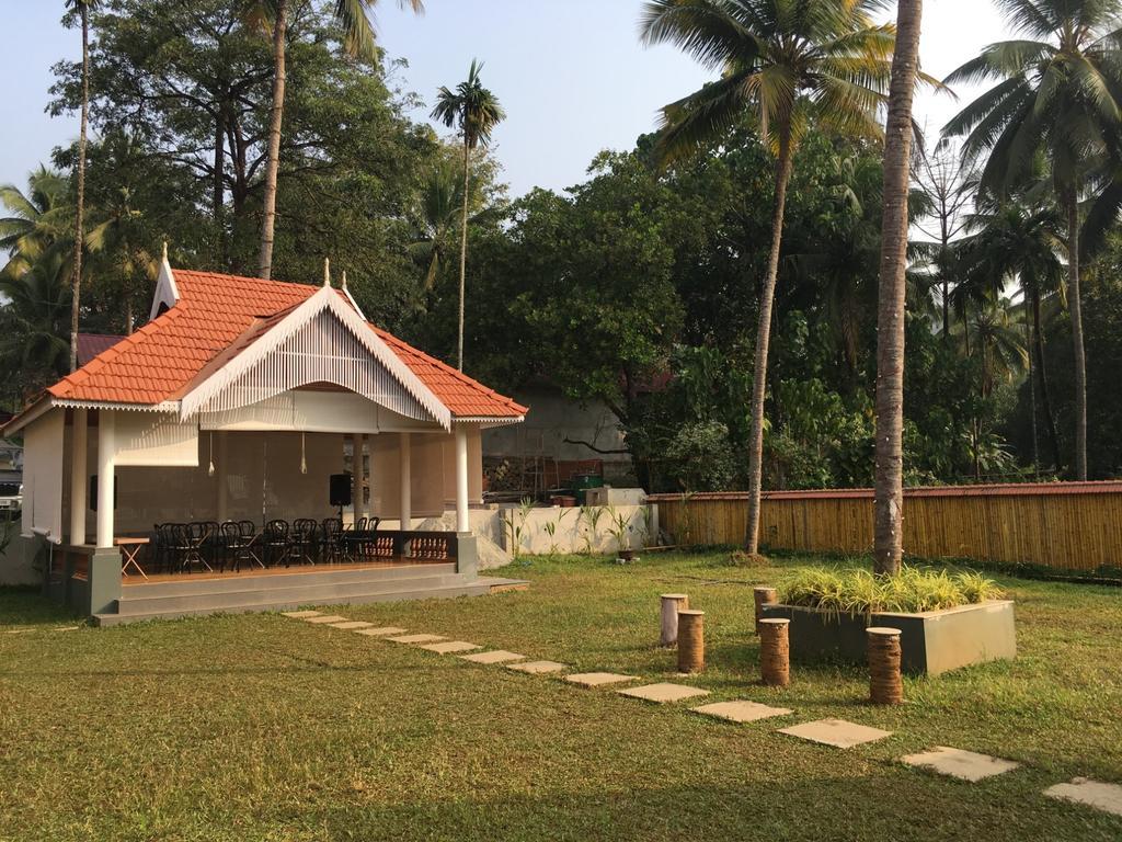 Willow Heights Athirappilly Luaran gambar