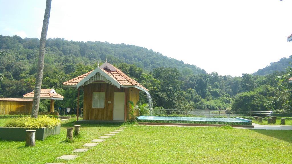 Willow Heights Athirappilly Luaran gambar