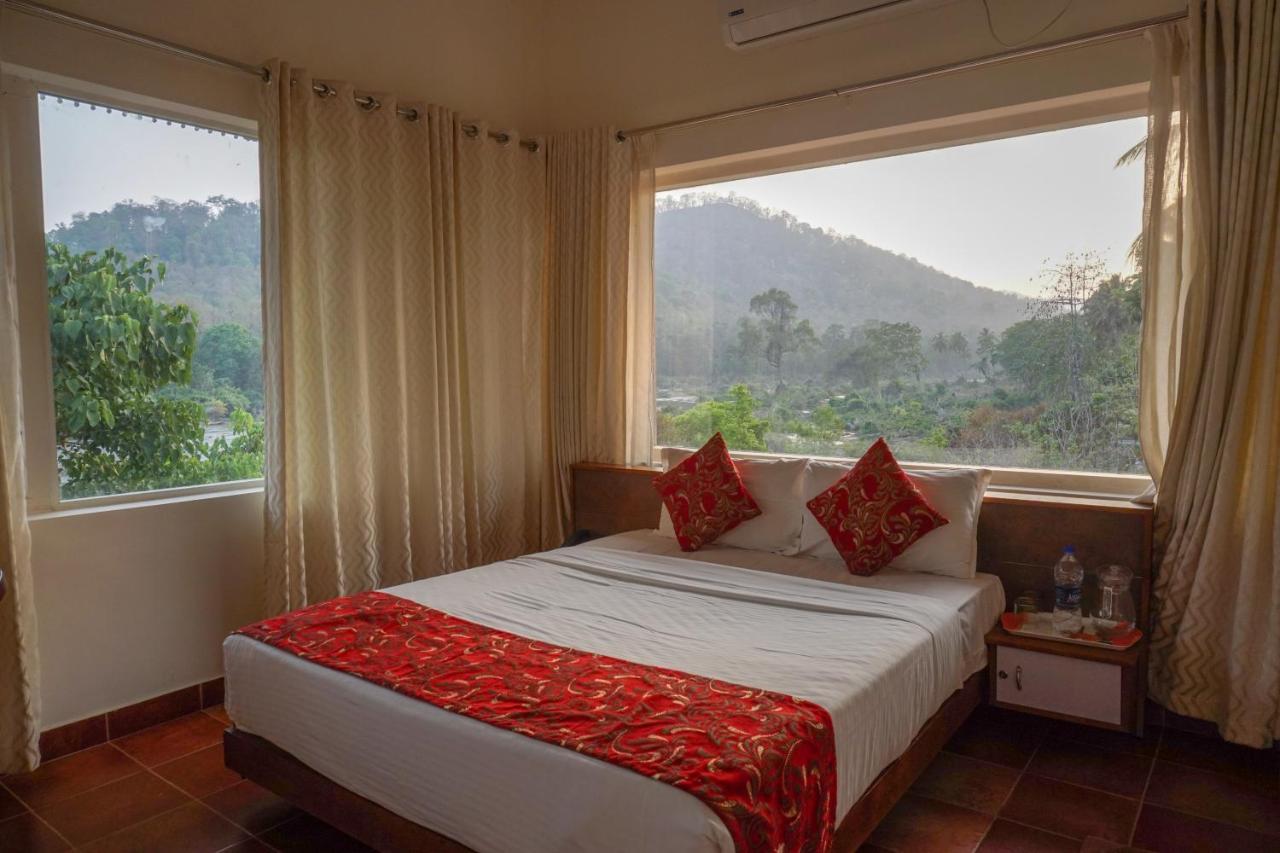 Willow Heights Athirappilly Luaran gambar